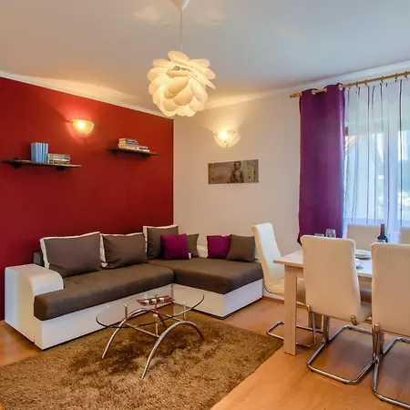 Apartment House Silvija *